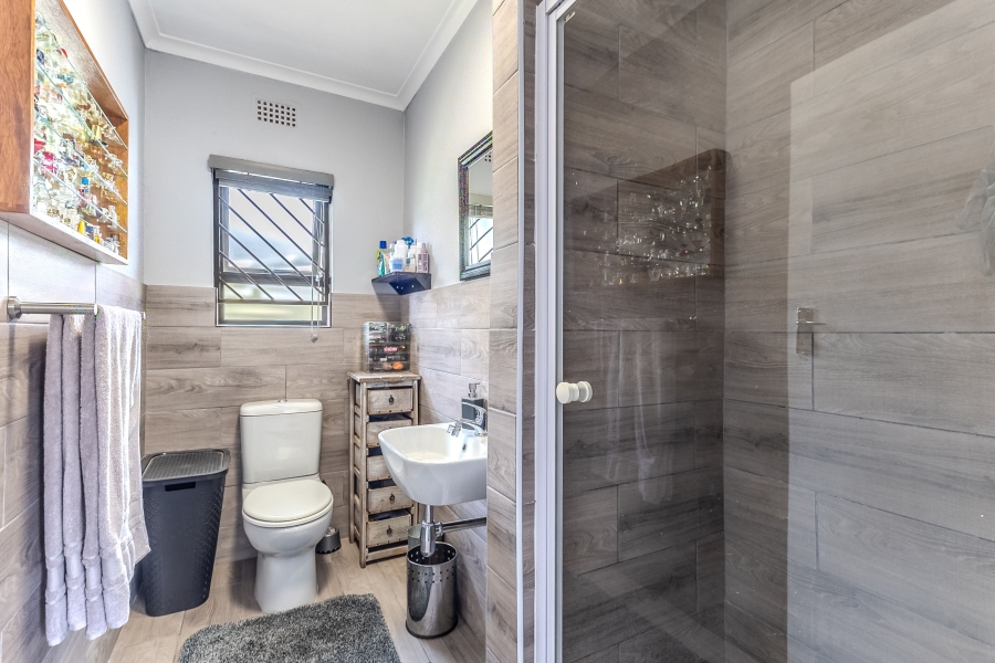 4 Bedroom Property for Sale in Protea Heights Western Cape